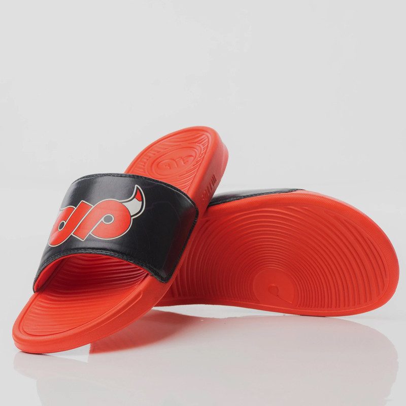 SANDAL SNEAKERS SOLEFUL Red Horn Slides